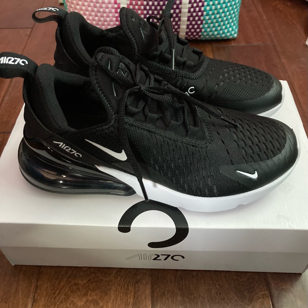 Nike AirMax 270